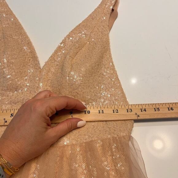 Fame and Partners Blush Pink Sequin and Tulle Open Back Gown Size 4 - Picture 11 of 12